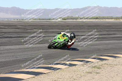 media/Jan-16-2026-CVMA Friday Practice (Fri) [[6f2bf47531]]/5-Racer 4-Trackday1/Session 2 (Bowl)/